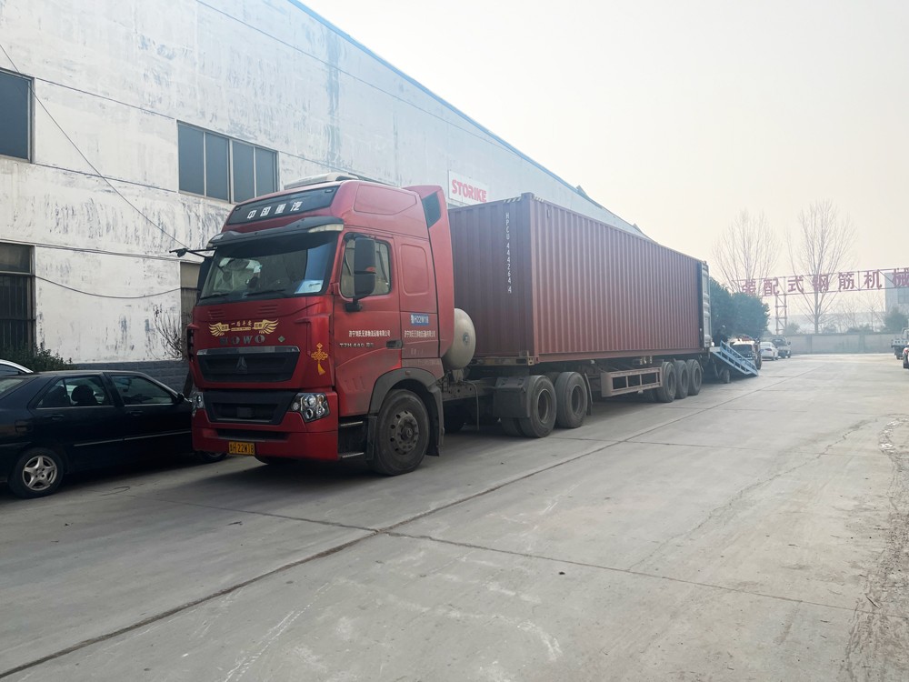 山东云顶yd2223线路检测公司7台双钢轮座驾压路机出口西班牙加泰罗尼亚区首府巴塞罗那